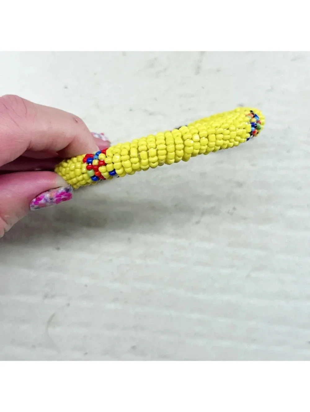 5352gc. Yellow Seed Bead Bangle Bracelet